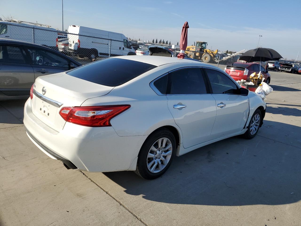 VIN 1N4AL3AP0GN328255 2016 NISSAN ALTIMA no.3