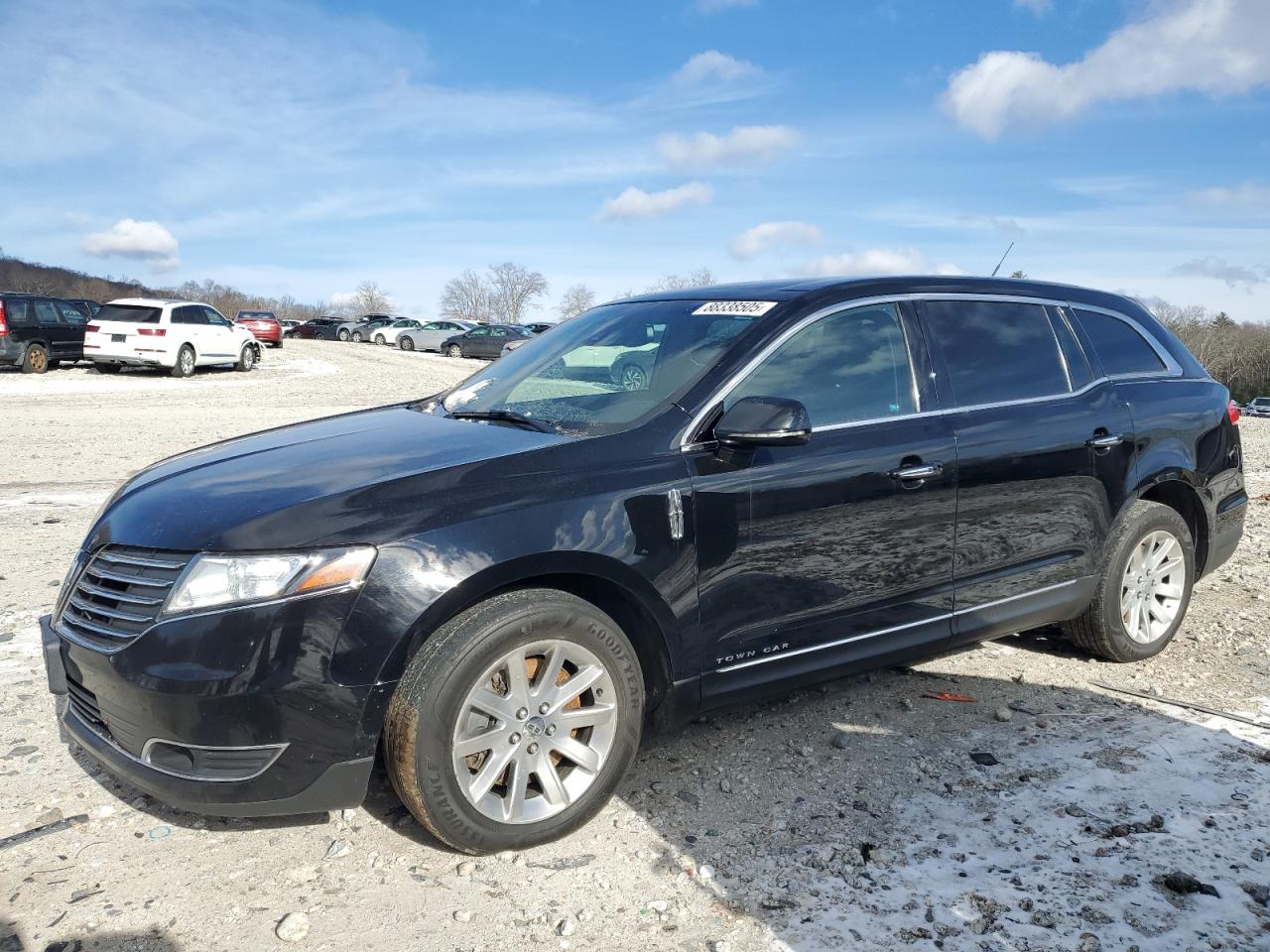 2018 Lincoln MKT - Image 1