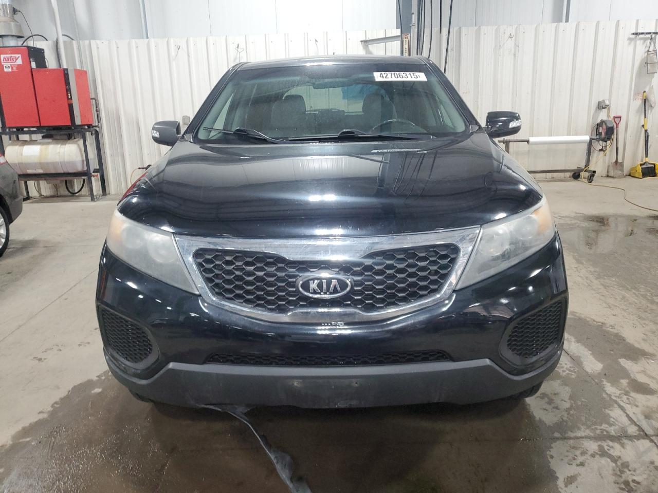 2011 Kia Sorento - Image 5
