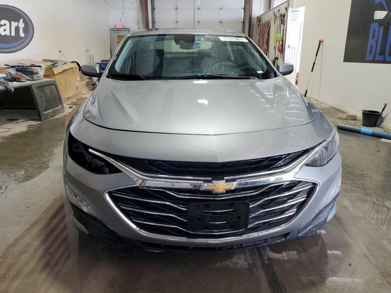 2023 Chevrolet Malibu - Image 5