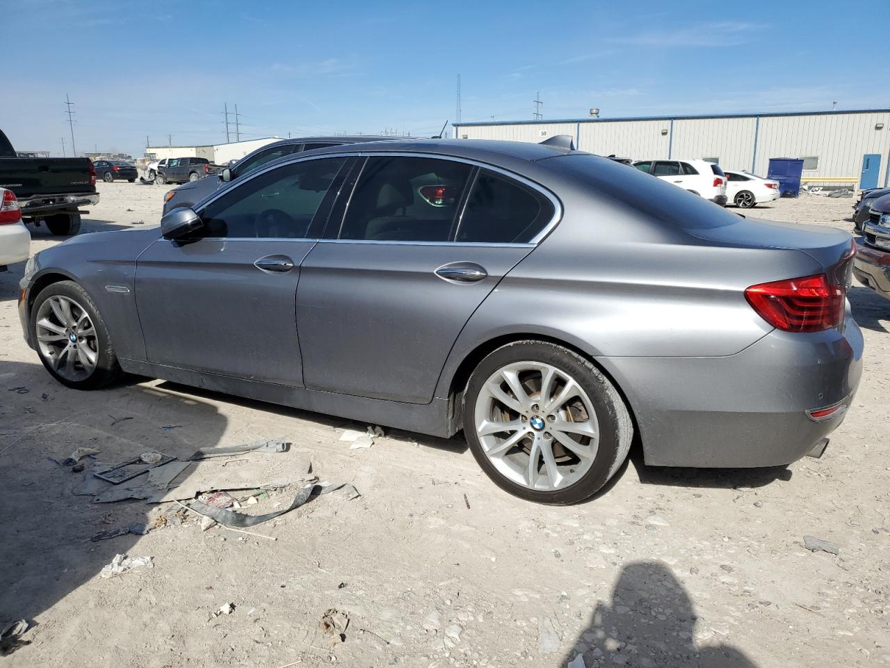 VIN WBA5B3C57FD541666 2015 BMW 5 SERIES no.2