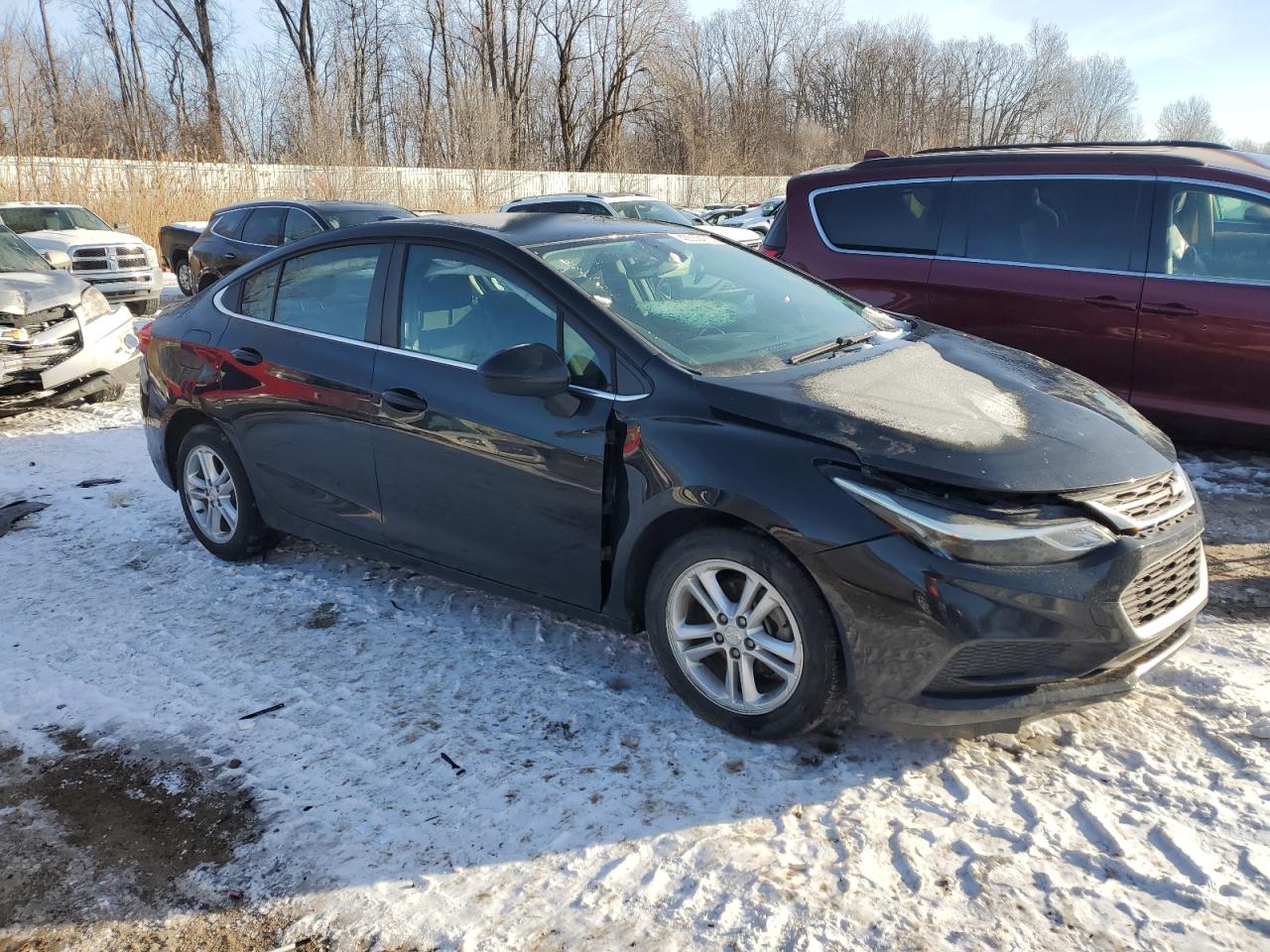 2017 Chevrolet Cruze - Image 4