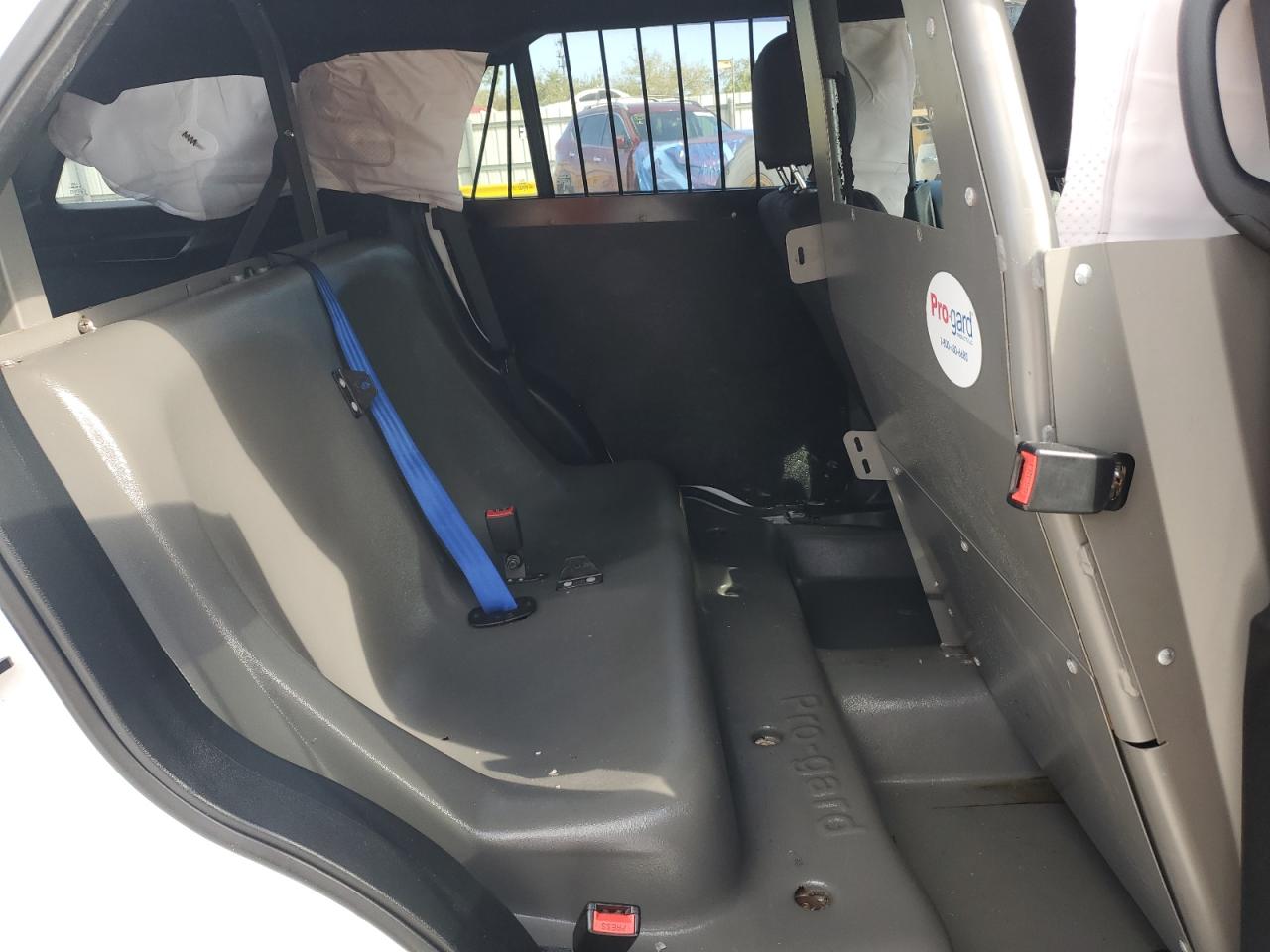 2017 Ford Explorer - Image 11