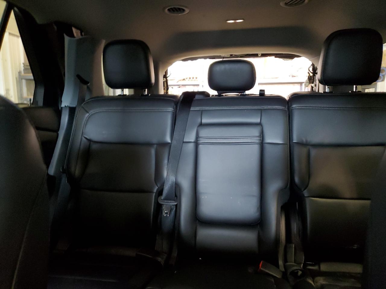 2023 Ford Explorer - Image 10