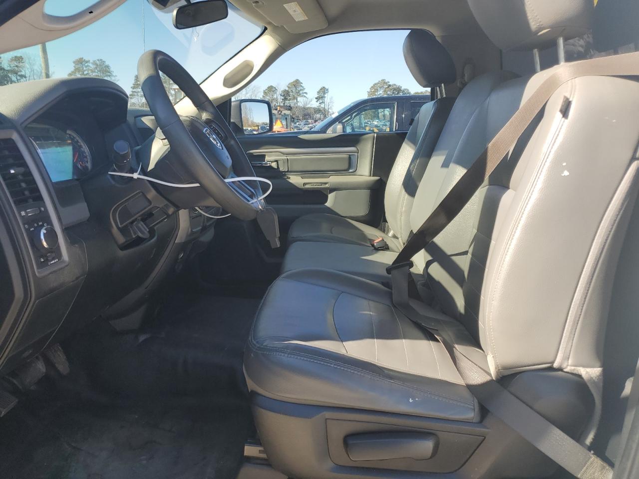 2019 RAM 1500 - Image 7