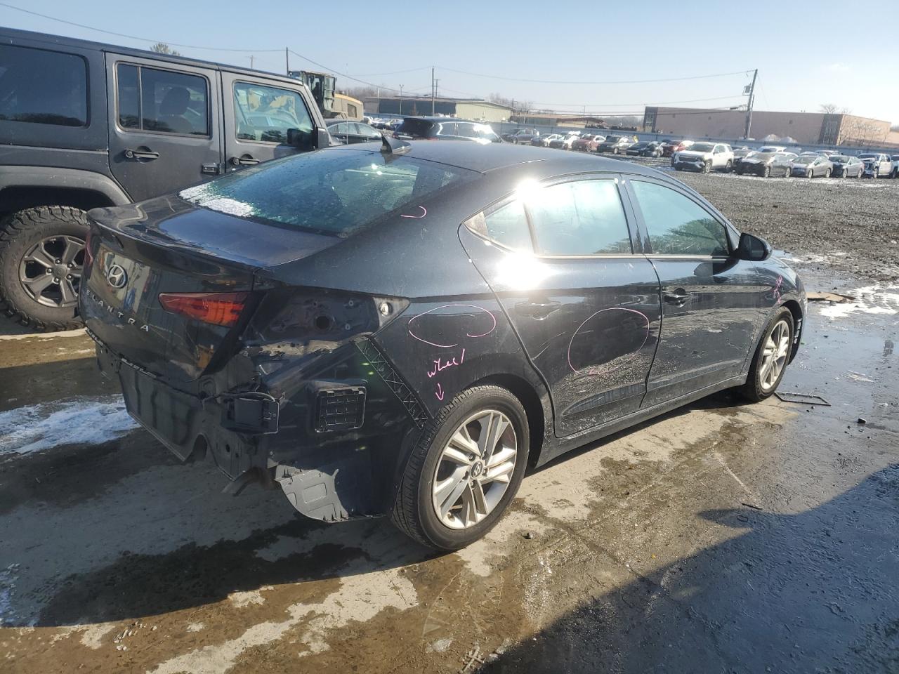 2019 Hyundai Elantra - Image 3