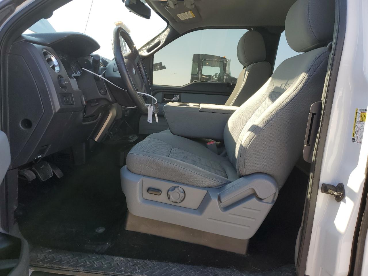 2013 Ford F-150 - Image 7