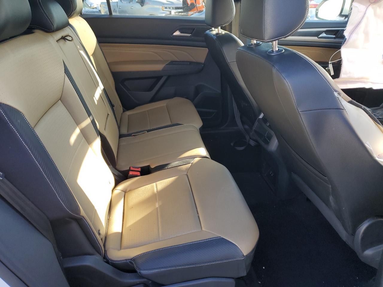2021 Volkswagen Atlas - Image 11
