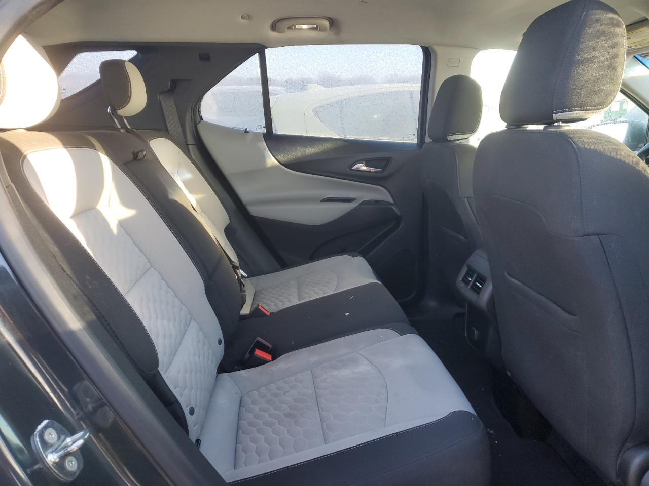 2018 Chevrolet Equinox - Image 11