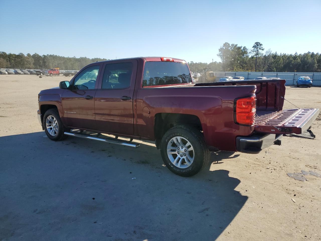 2014 Chevrolet Silverado - Image 2