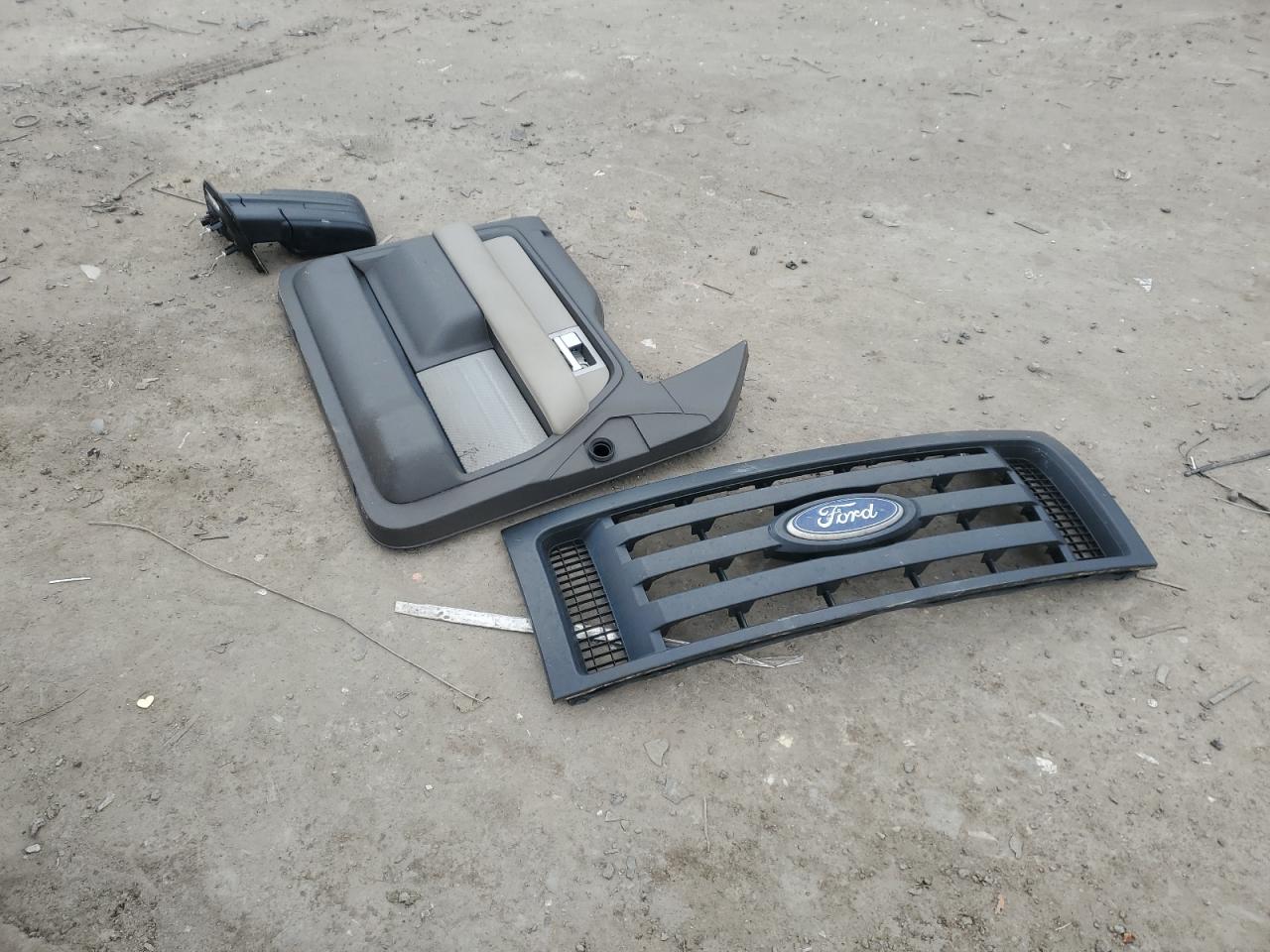 2010 Ford F-150 - Image 12