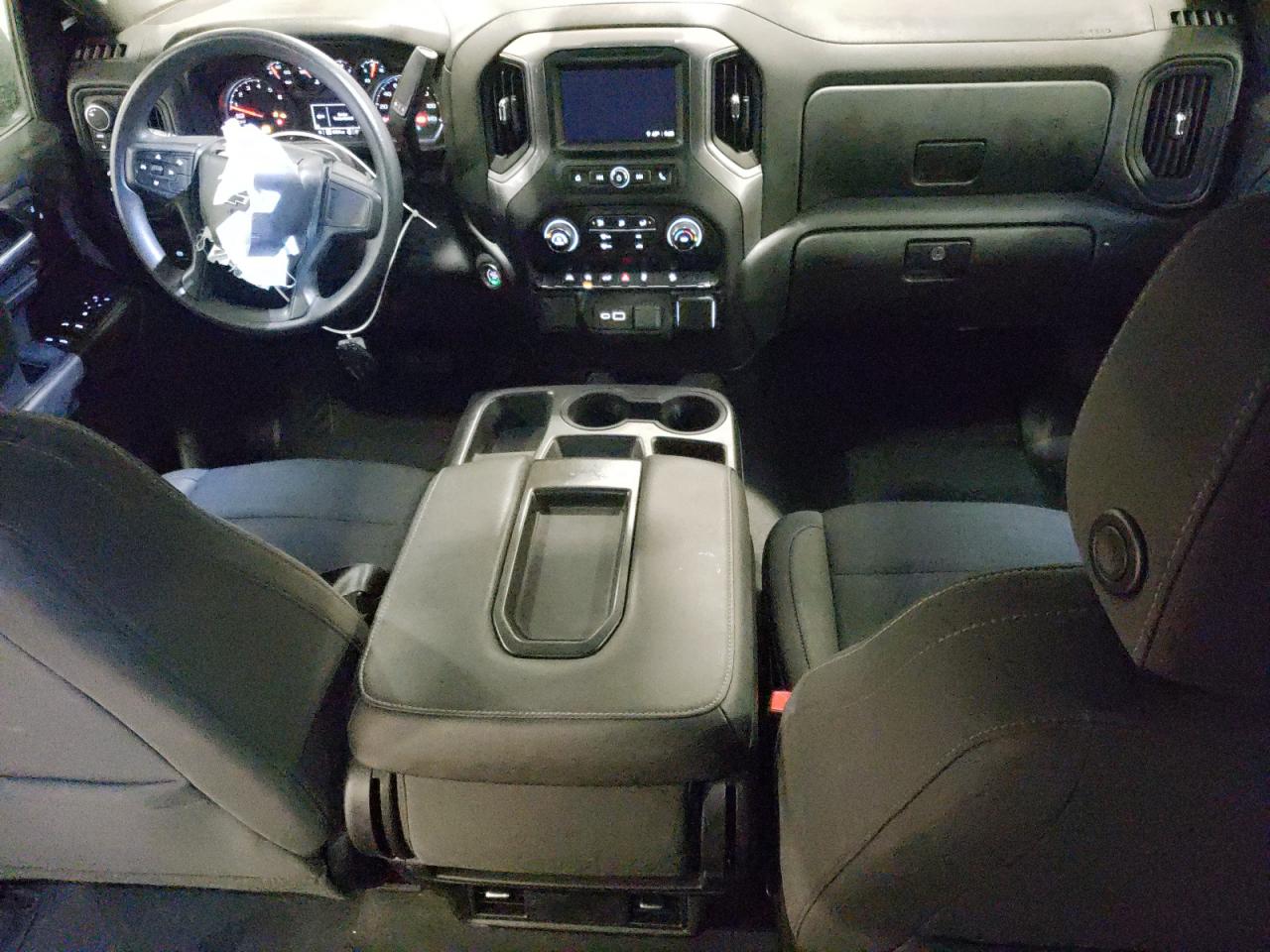 2022 Chevrolet Silverado - Image 8