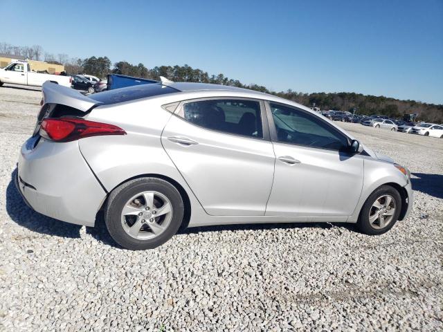 Sedans HYUNDAI ELANTRA 2015 Srebrny