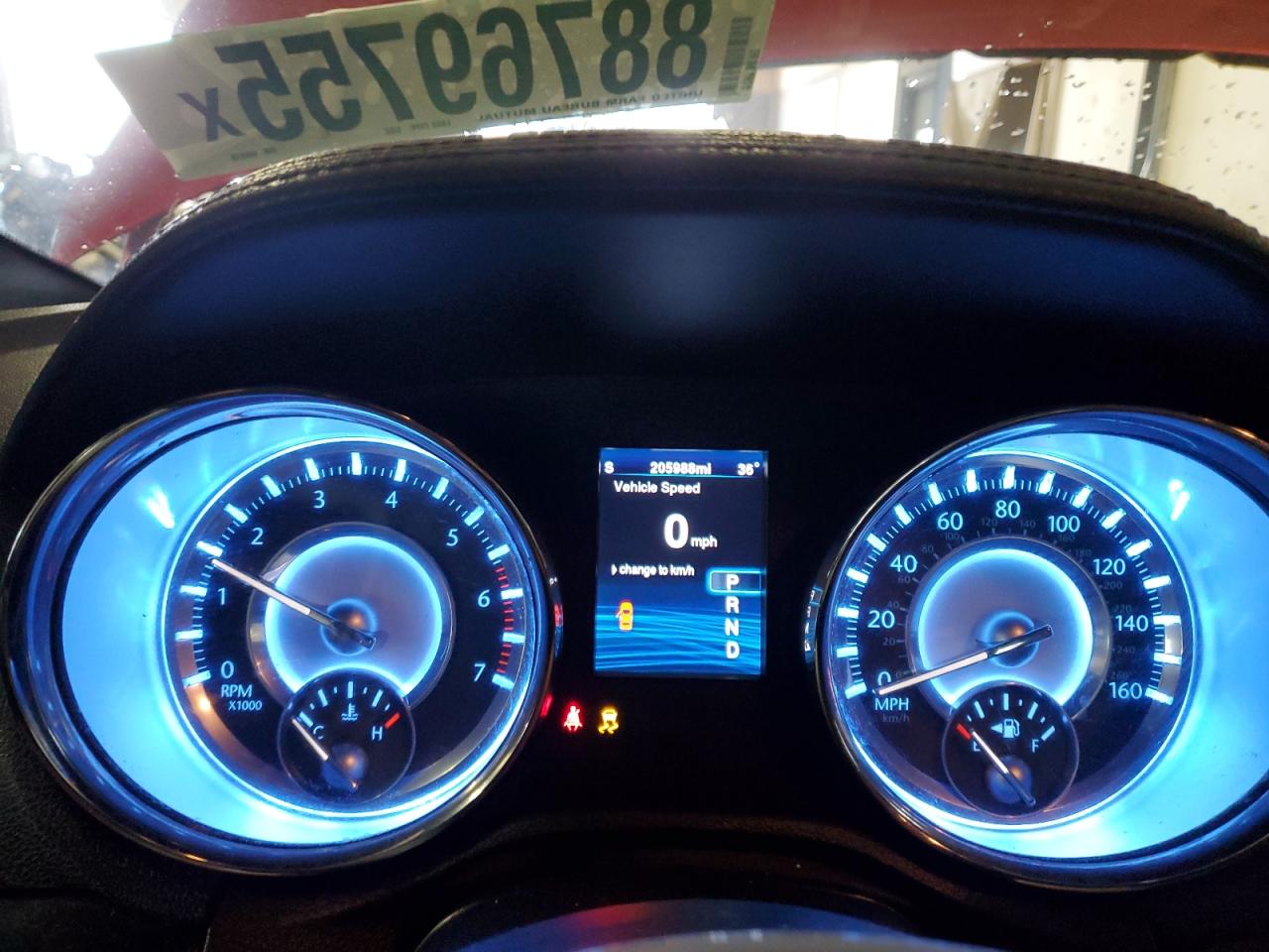 2013 Chrysler 300 - Image 9