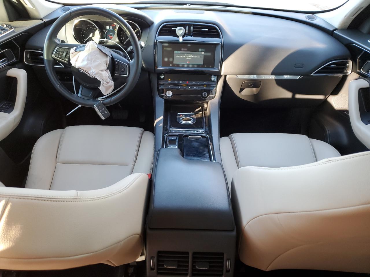 2020 Jaguar F-Pace - Image 8