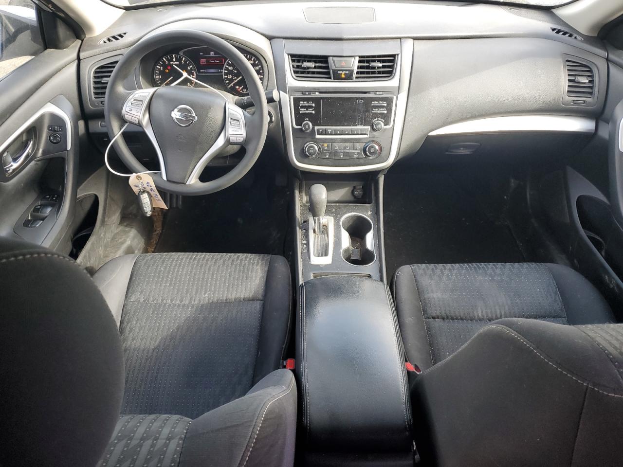 2016 Nissan Altima - Image 8