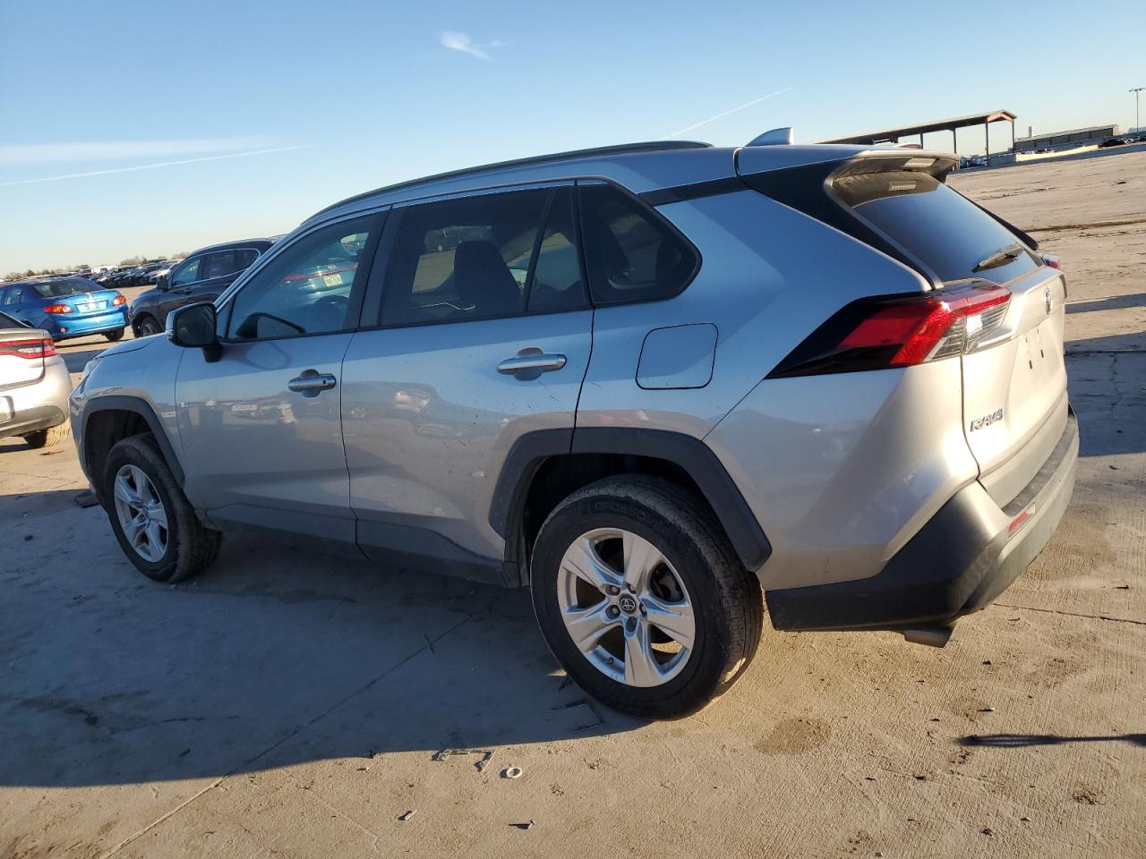 2019 Toyota RAV 4 - Image 2