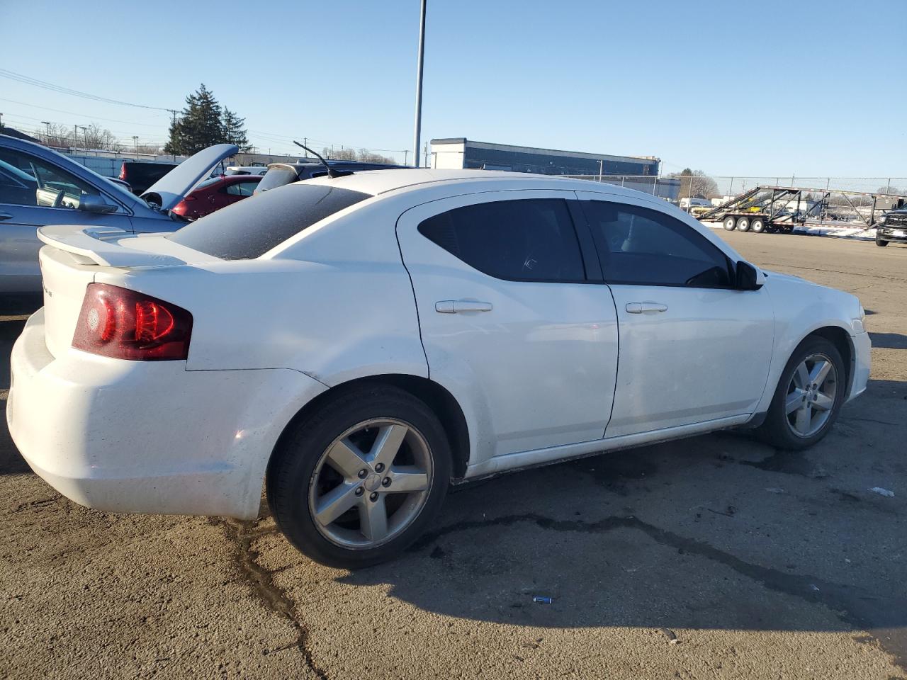 2011 Dodge Avenger - Image 3
