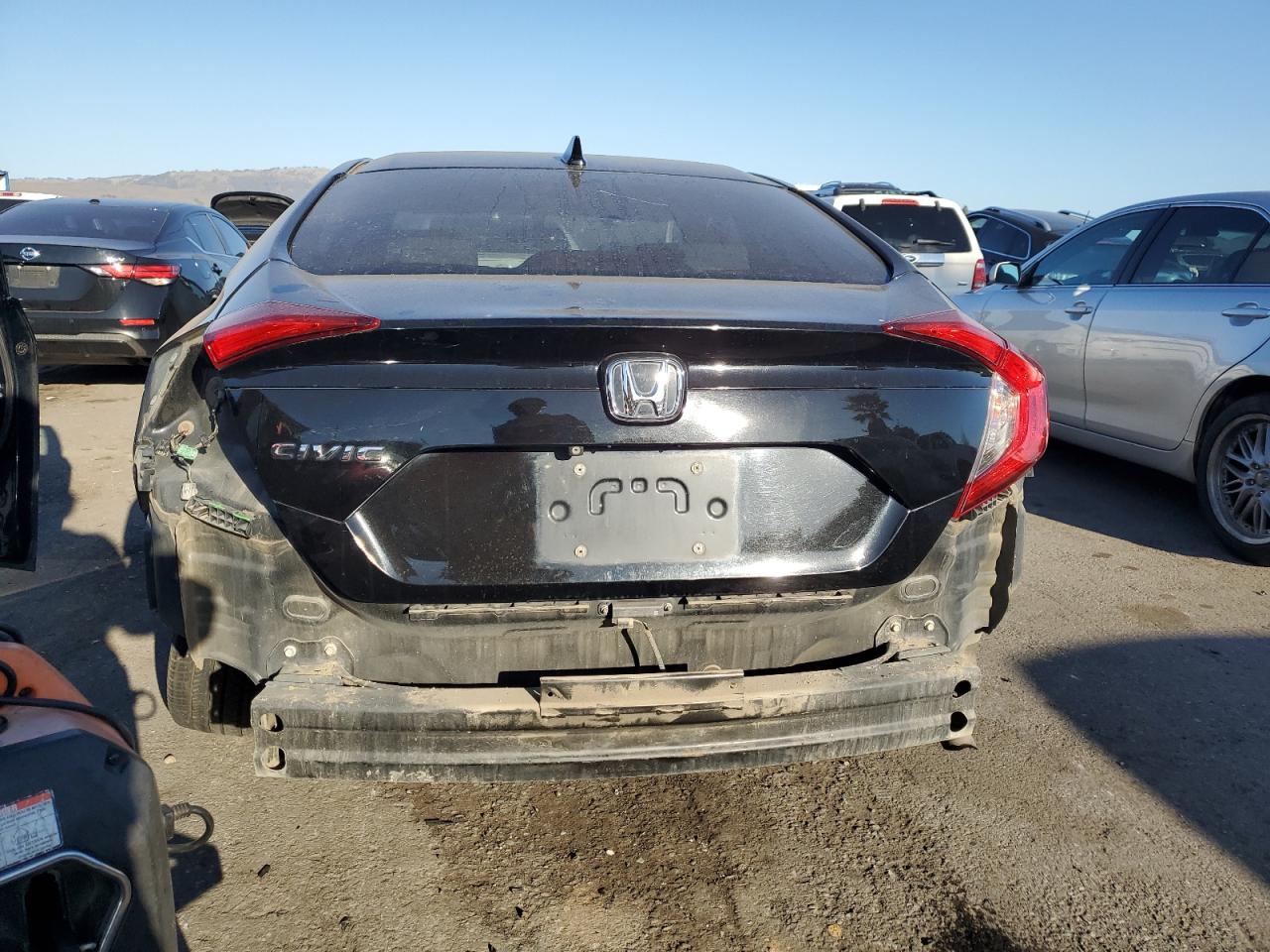 2018 Honda Civic - Image 6