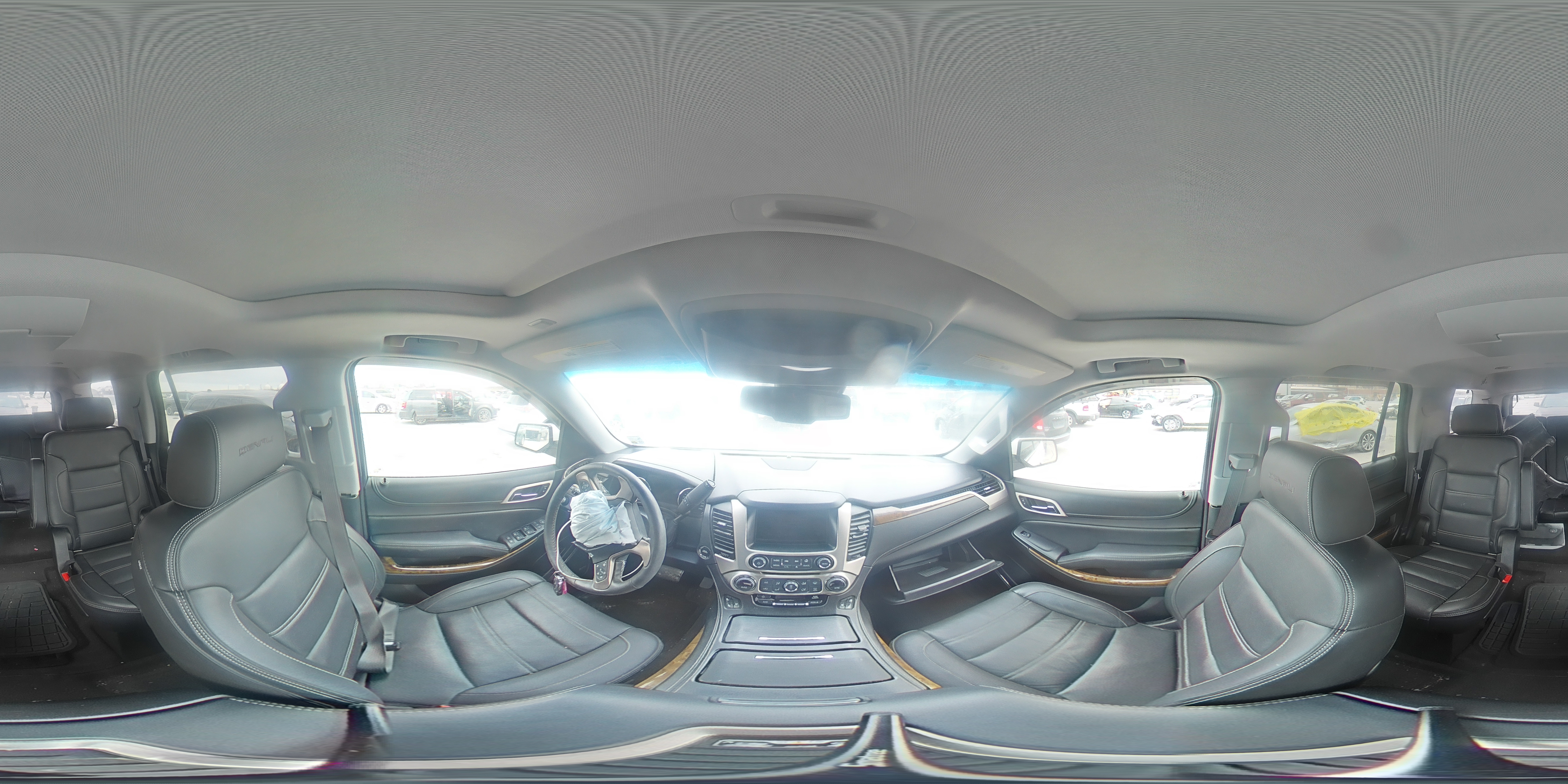 2016 GMC Yukon - Image 13
