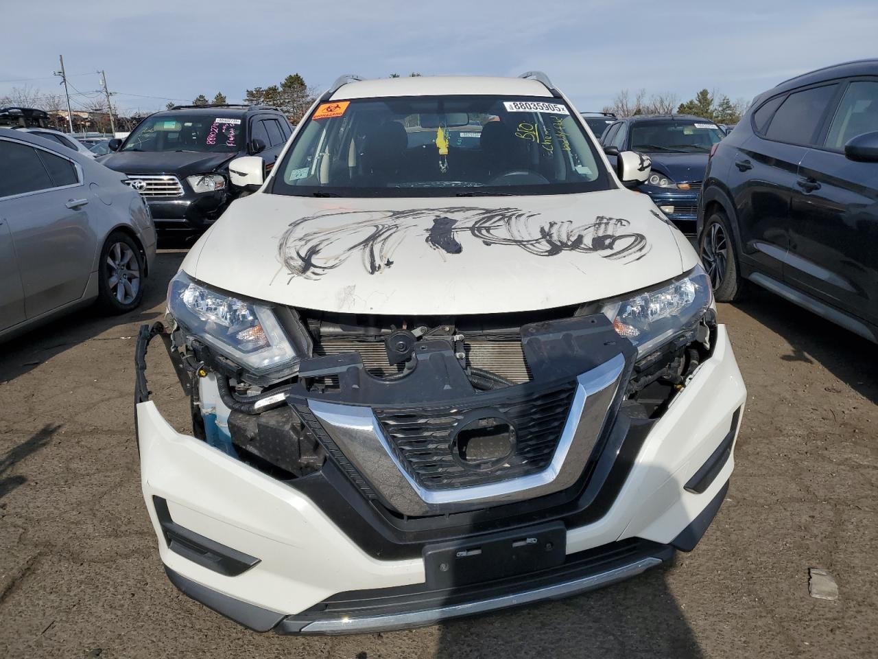 2018 Nissan Rogue - Image 5