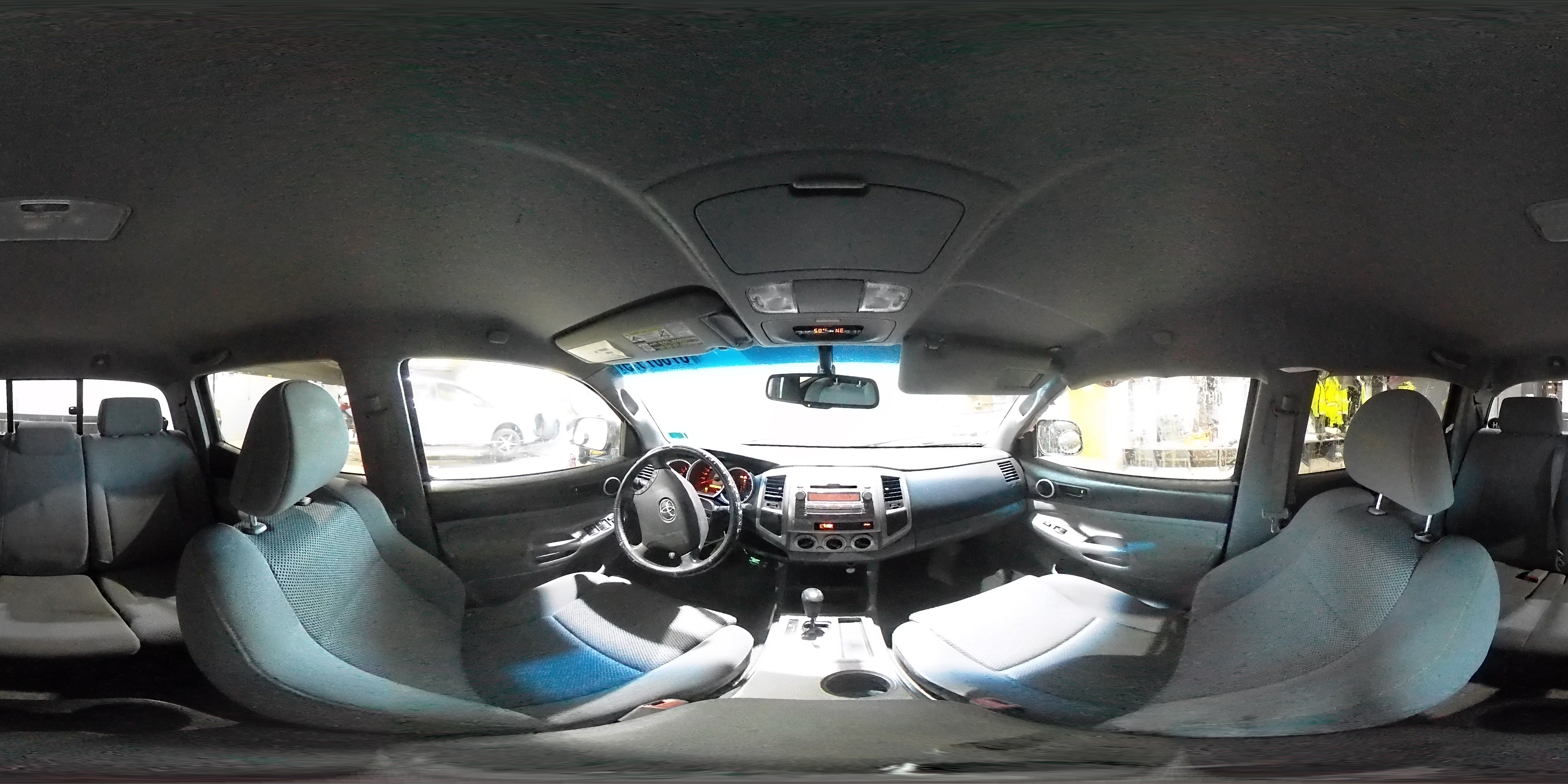 2010 Toyota Tacoma - Image 13