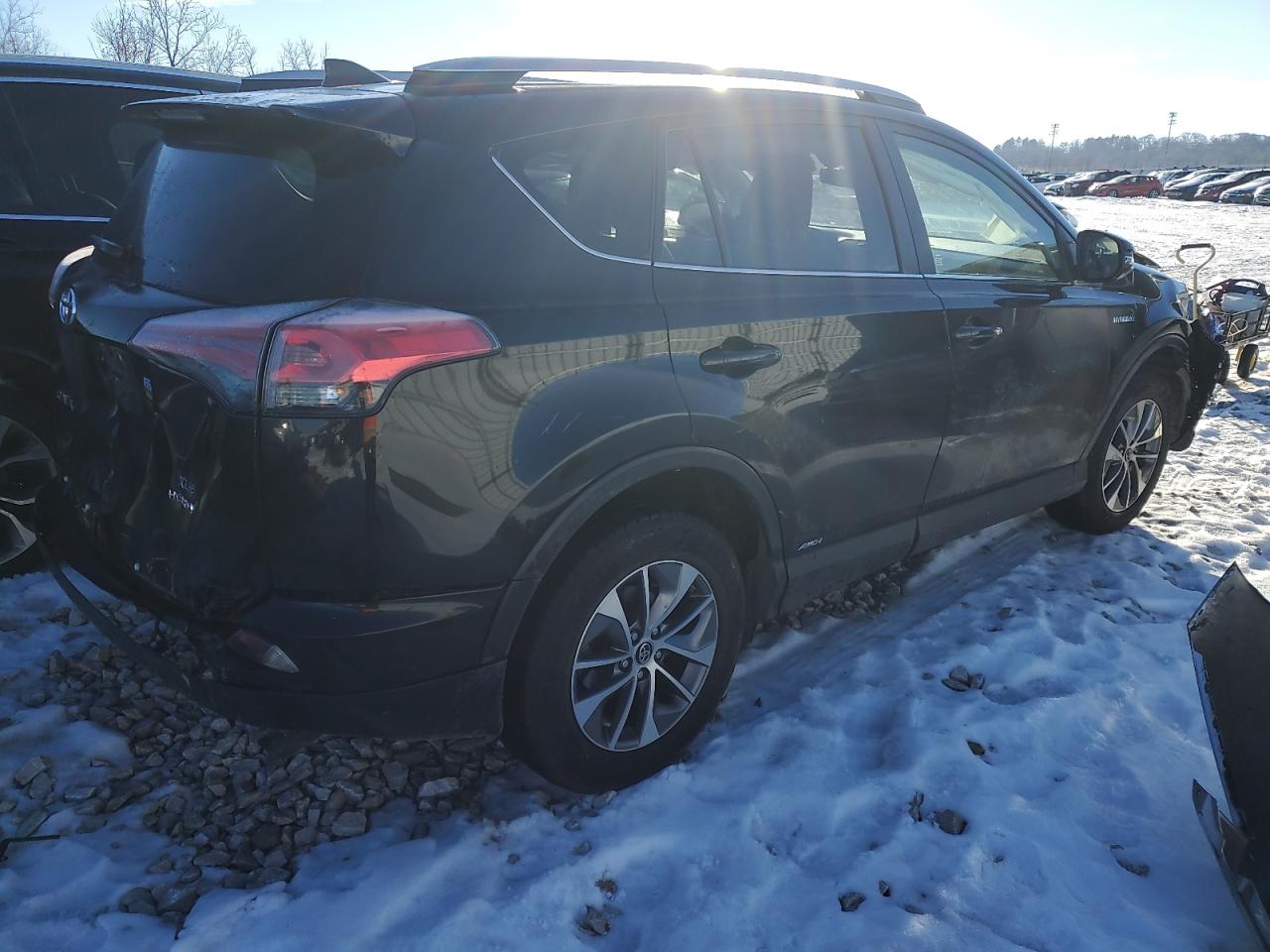 2018 Toyota RAV 4 - Image 3