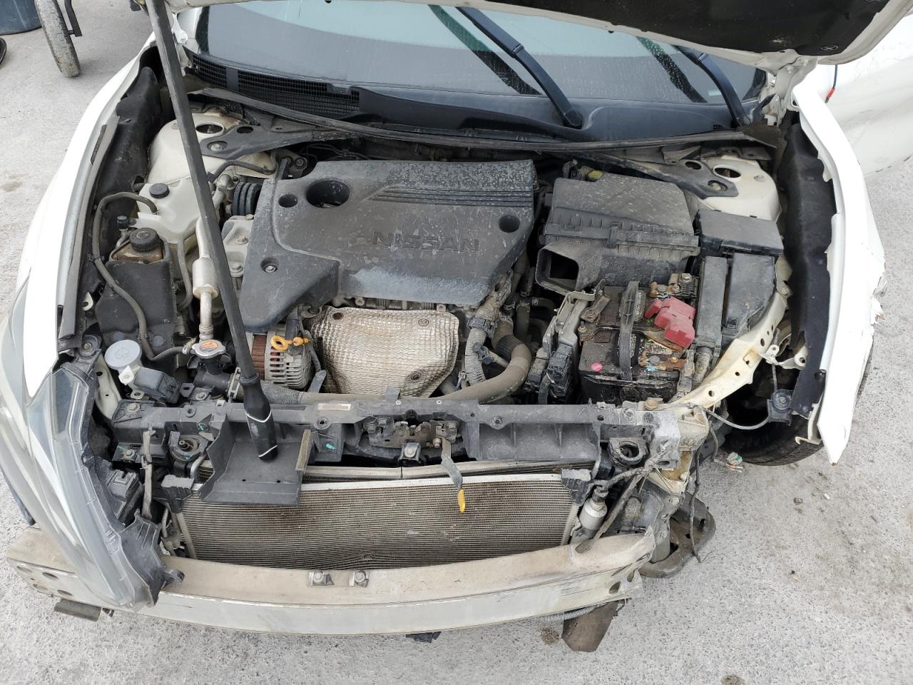 2018 Nissan Altima - Image 13