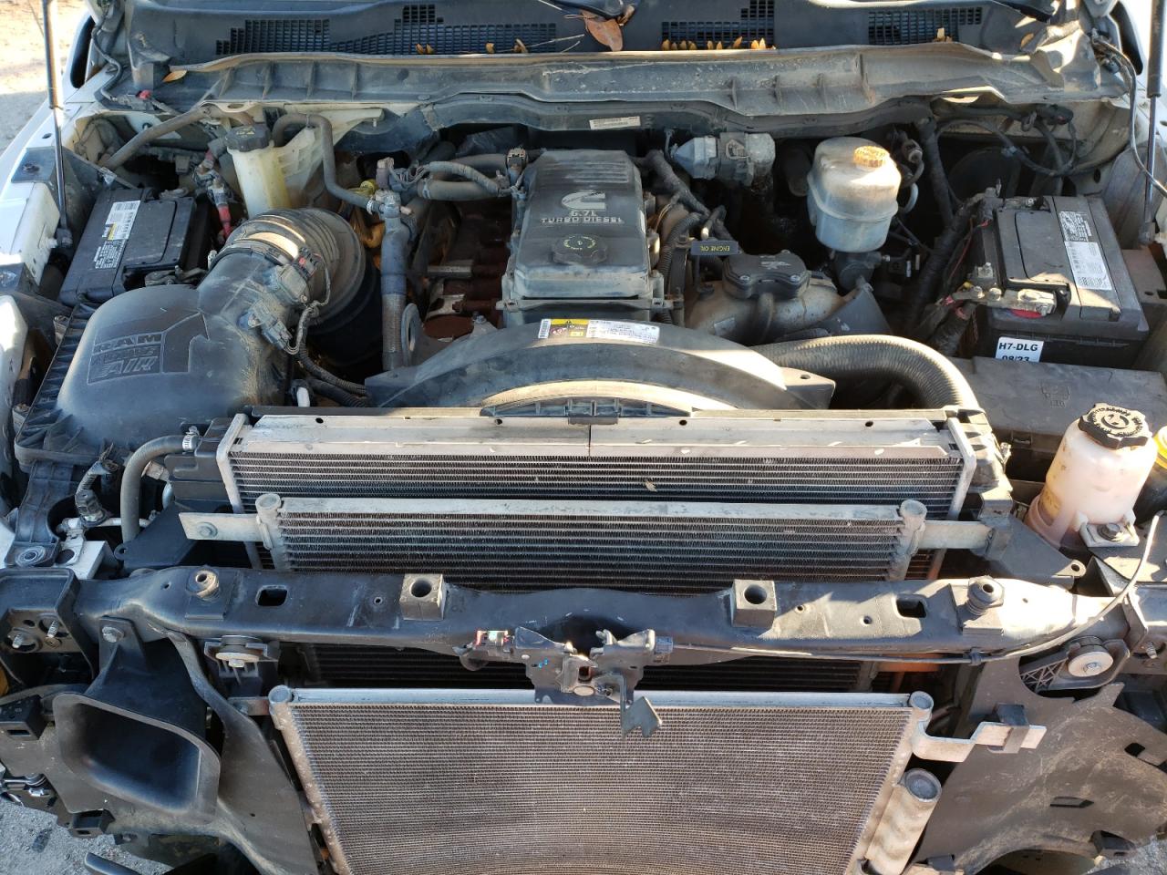 2016 RAM 3500 - Image 11