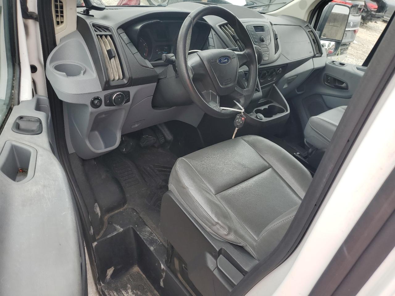 2017 Ford Transit - Image 8