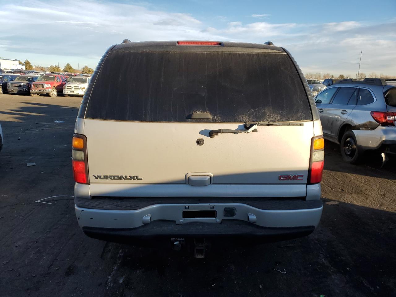 2005 GMC Yukon - Image 6