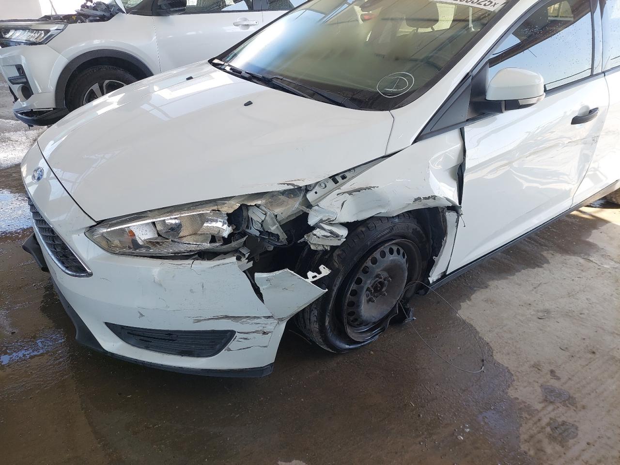 WF0BC2MB9GLJ73576 - 2016 Ford Focus Se - #42266325