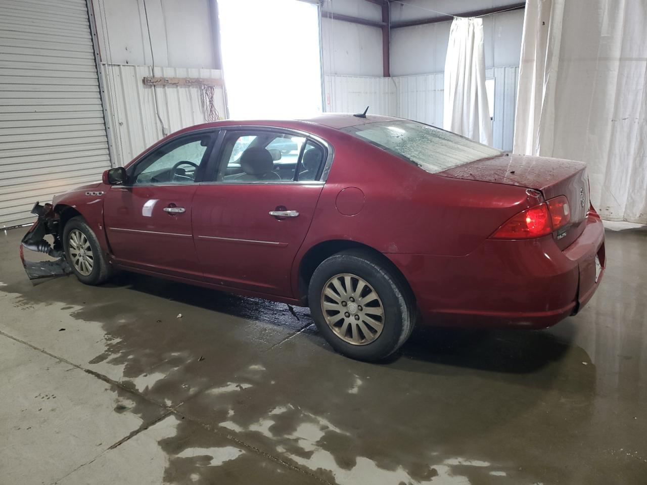 2008 Buick Lucerne - Image 2