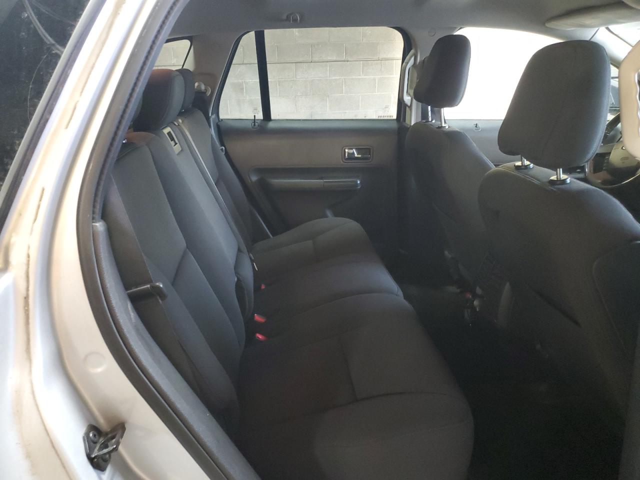 2010 Ford Edge - Image 11