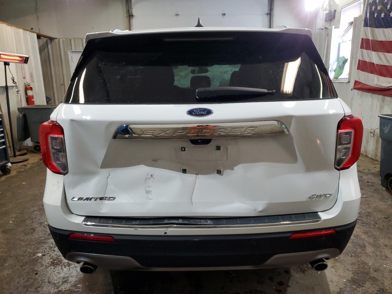 2023 Ford Explorer - Image 6