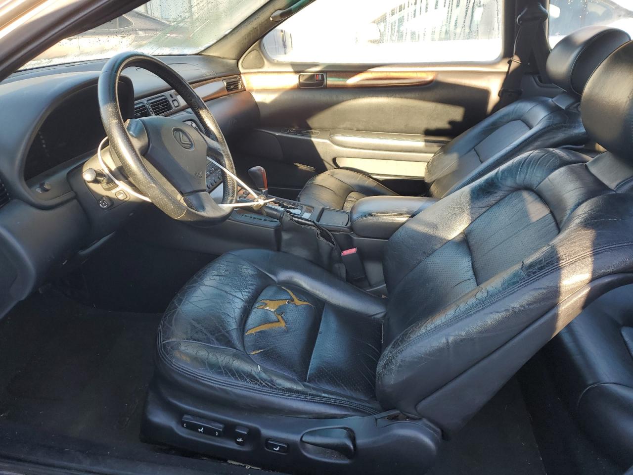 2000 Lexus SC - Image 7