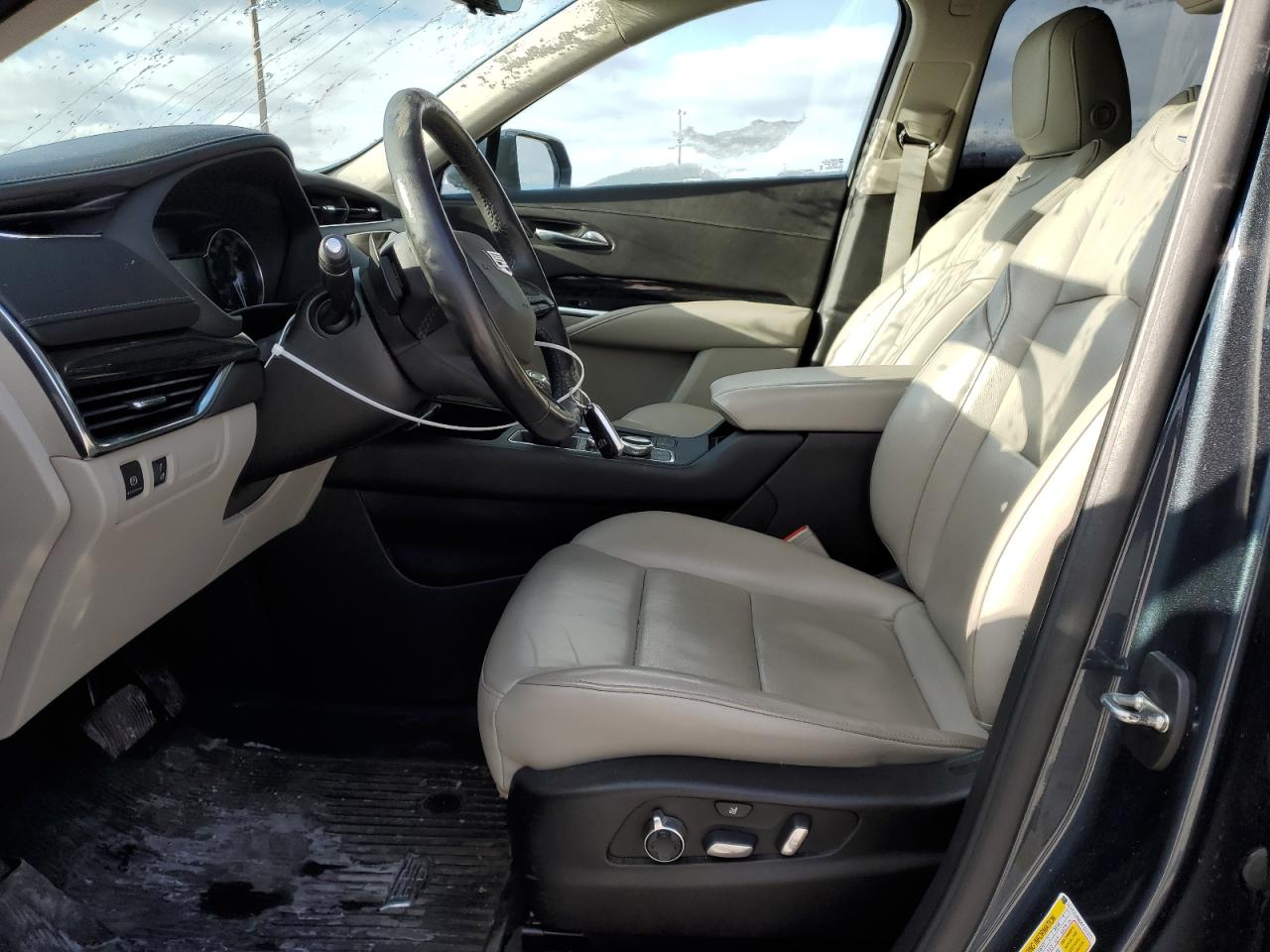 2019 Cadillac XT4 - Image 7