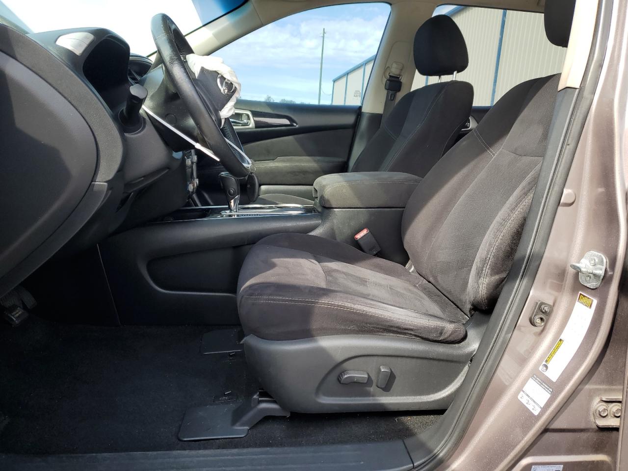 2014 Nissan Pathfinder - Image 7