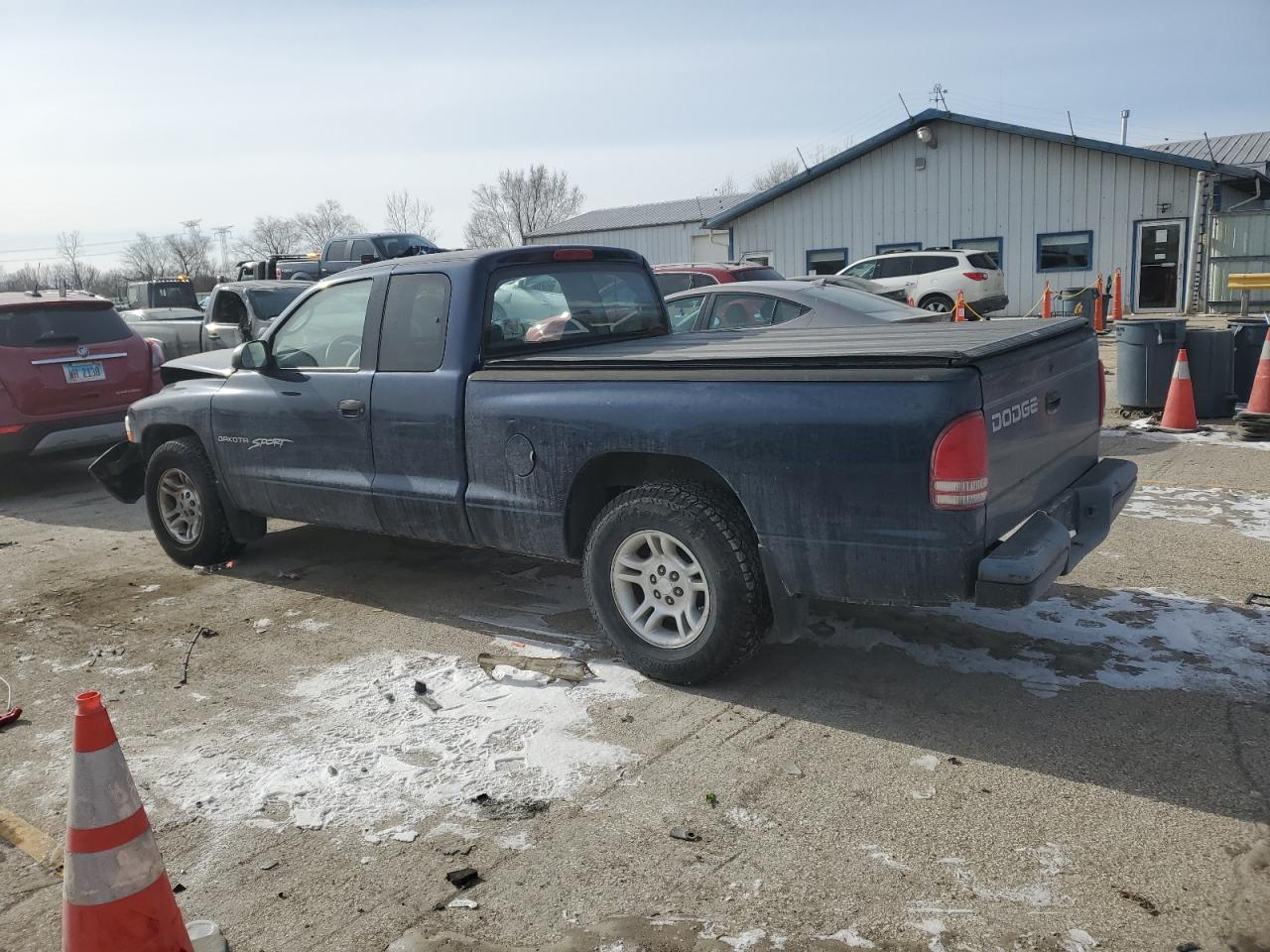 2001 Dodge Dakota - Image 2
