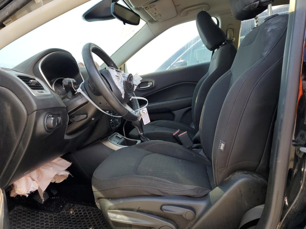 2019 Jeep Compass - Image 7