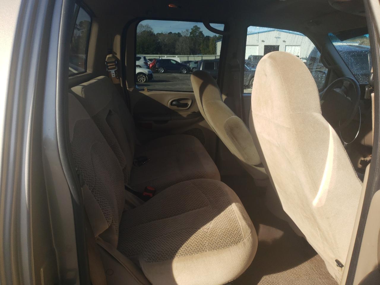 2001 Ford F-150 - Image 10