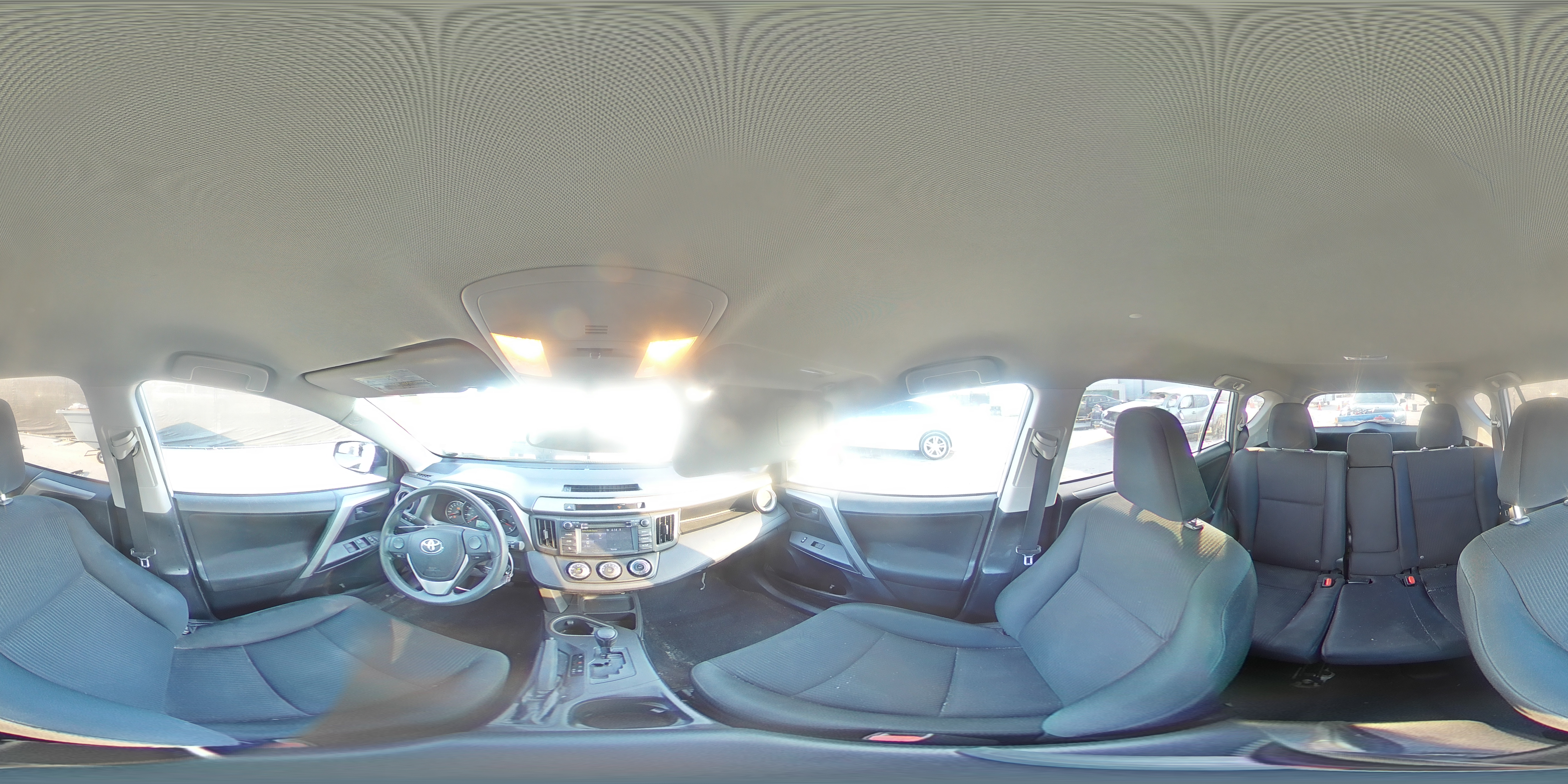 2016 Toyota RAV 4 - Image 16