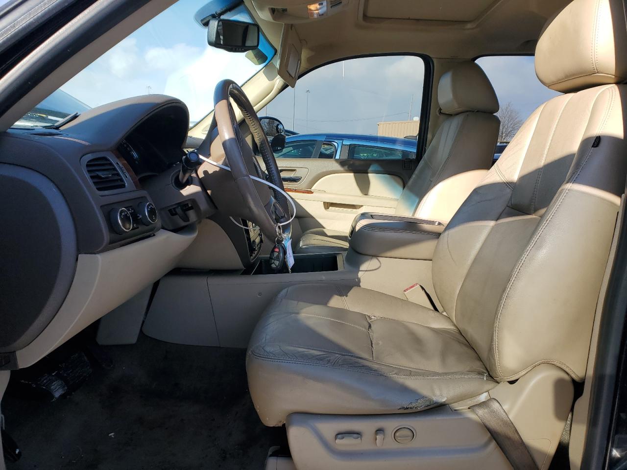 2010 GMC Yukon - Image 7