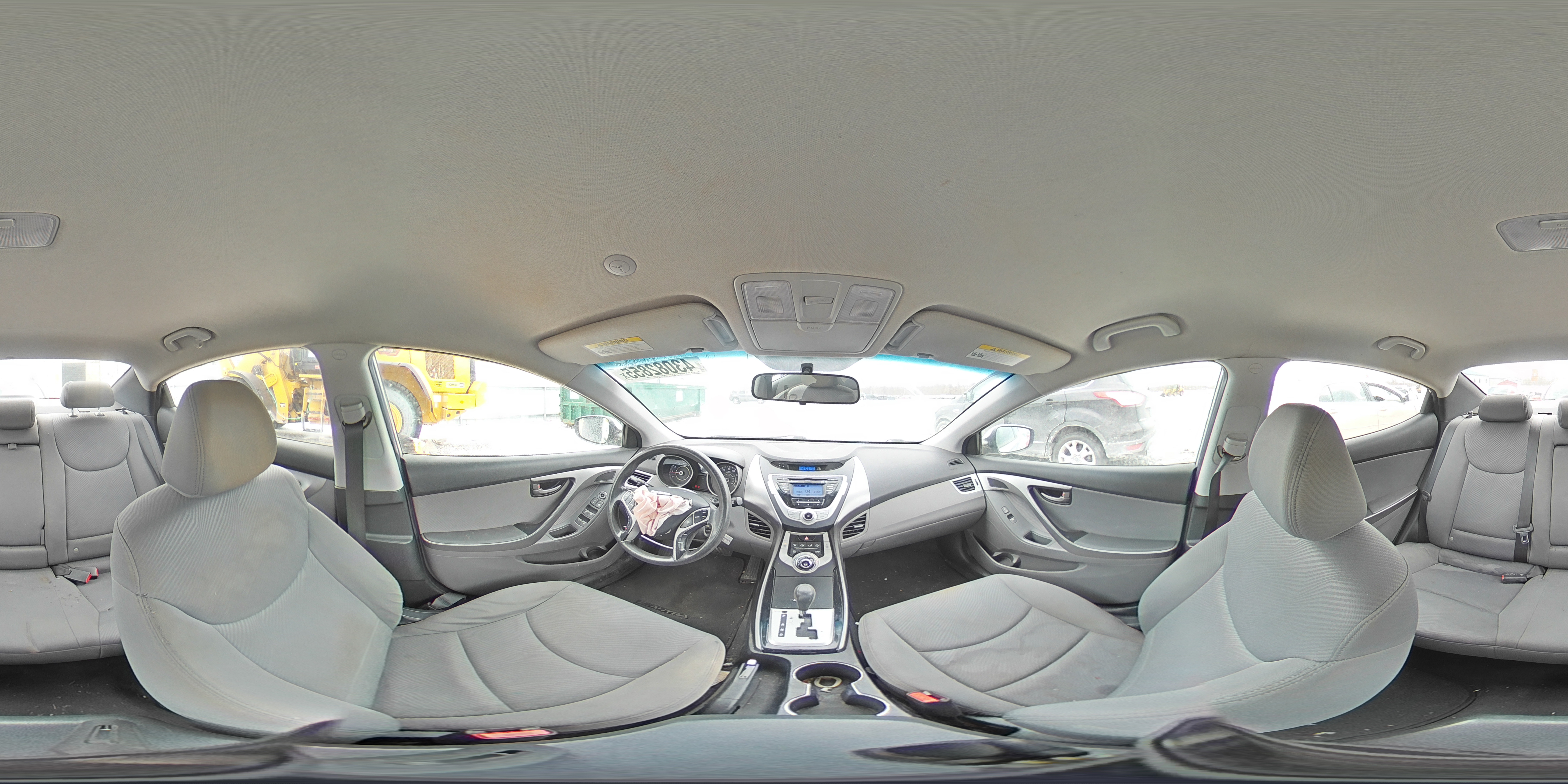 2012 Hyundai Elantra - Image 13