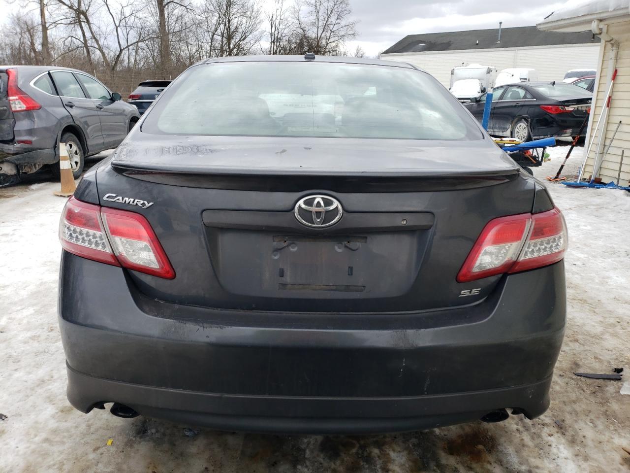 2010 Toyota Camry - Image 6