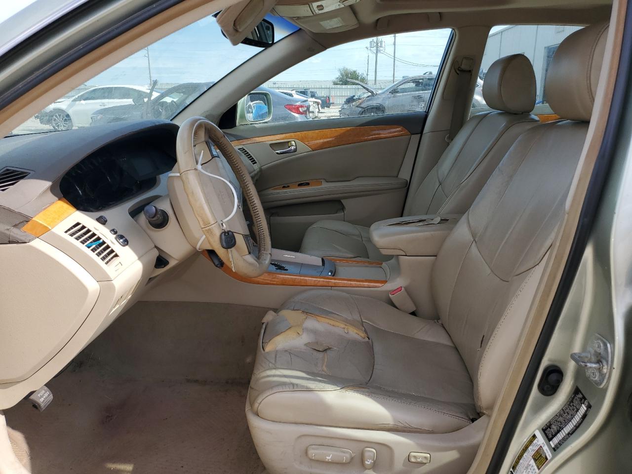 2007 Toyota Avalon - Image 7