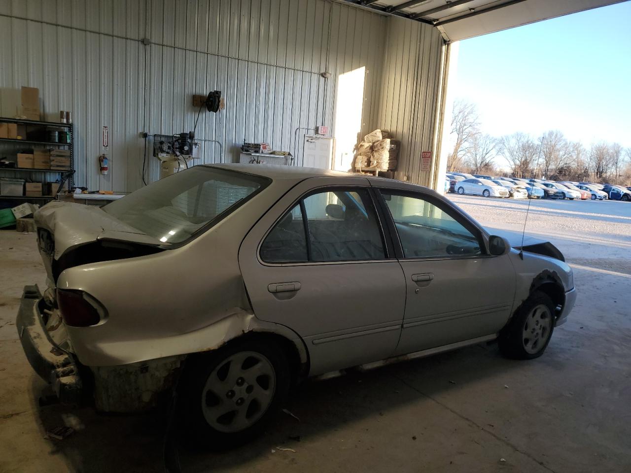 1998 Nissan Sentra - Image 3