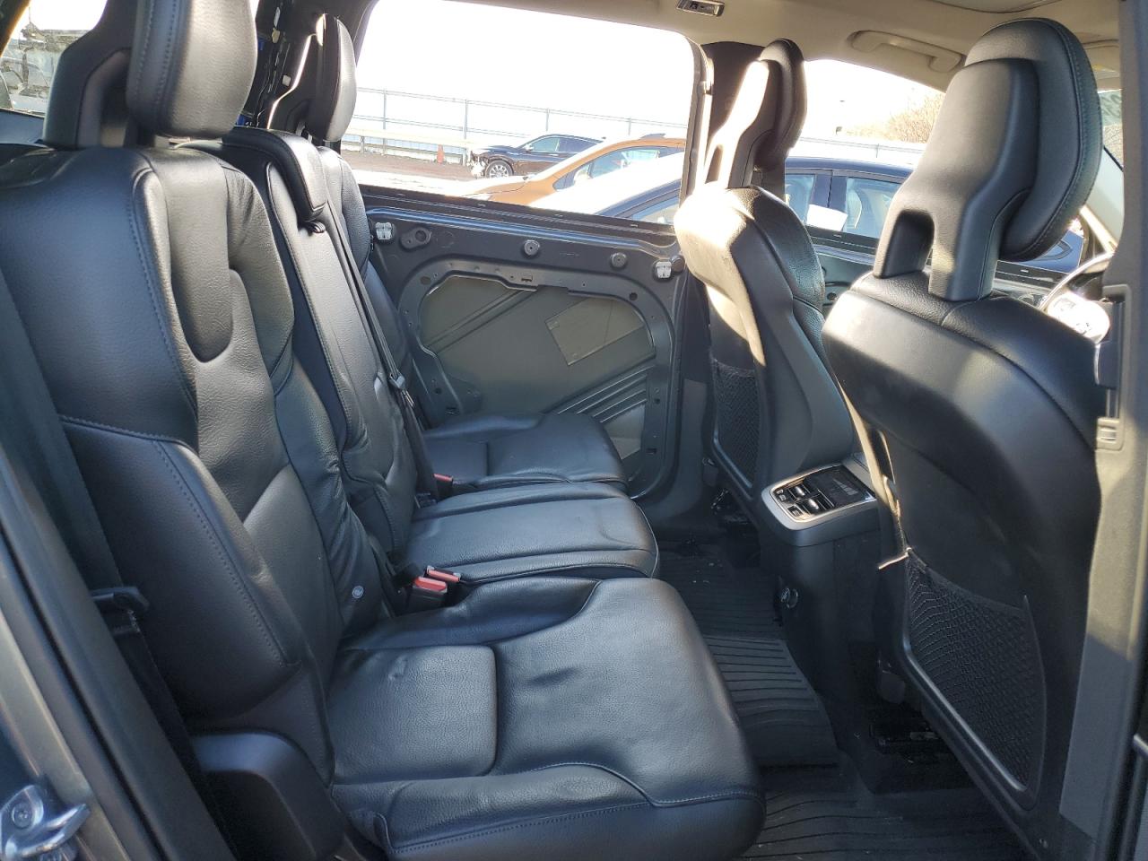 2018 Volvo Xc90 T5 VIN: YV4102PK7J1352296 Lot: 86949334