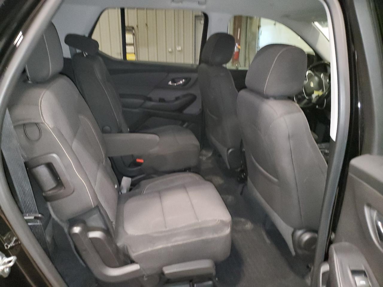 2018 Chevrolet Traverse - Image 11