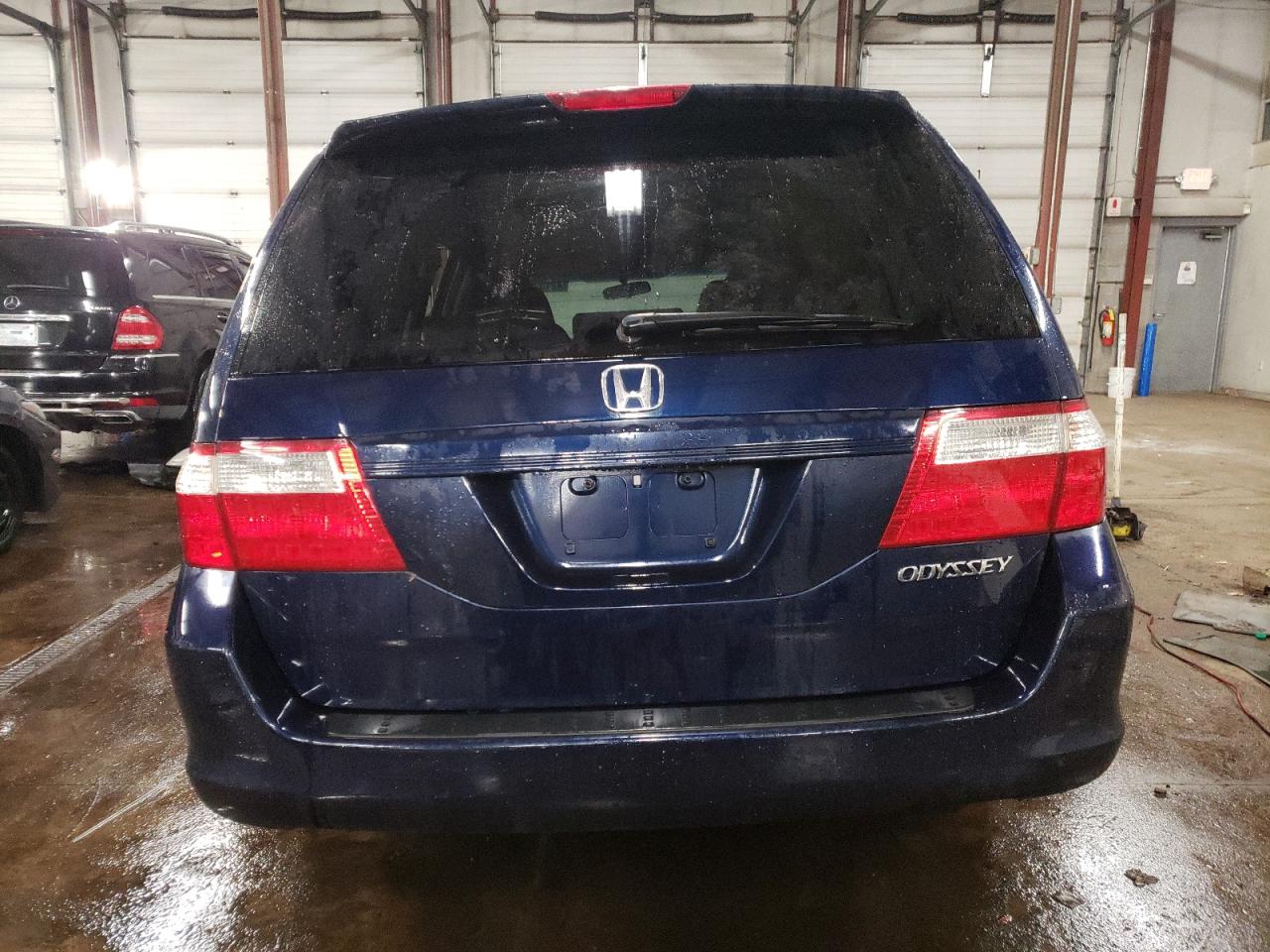 2005 Honda Odyssey - Image 6